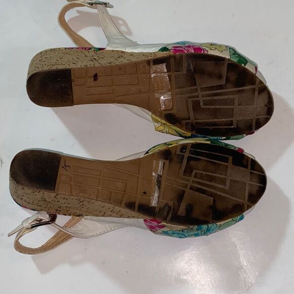 Nature Breeze Gabriela -01 Floral Wedge Sandals - White and Multicolor Size 10 - Picture 7 of 11